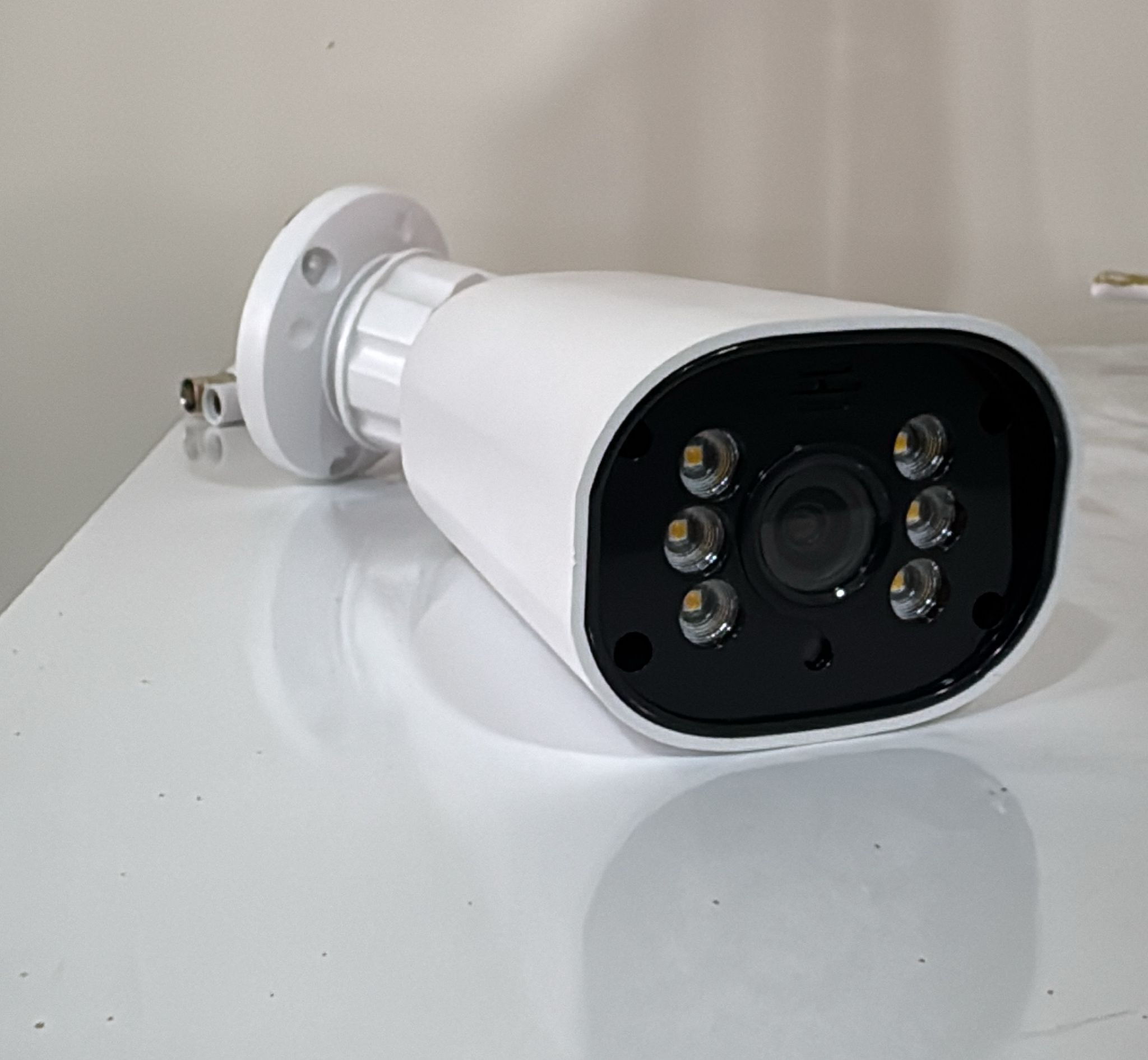 SESLİ 2.8 mm ZTECH ZR-2023 6 WARM 2MP AHD 2.8MM PLASTİK KASA